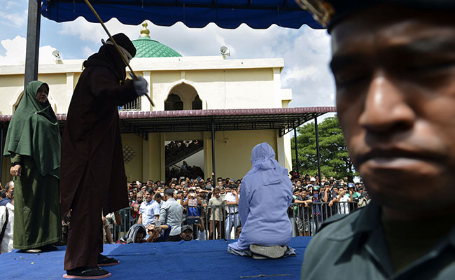 Teens Publicly Whipped In Indonesia For Cuddling