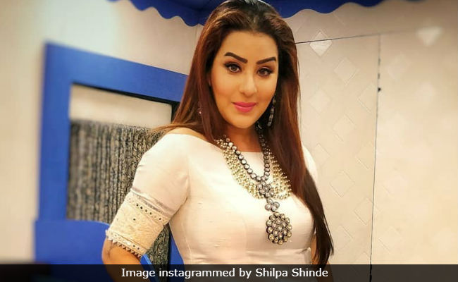 <i>Bigg Boss</i> Alumnus Shilpa Shinde Quits Twitter Because of 'Fans Trying To Control' Her
