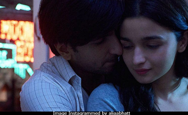 'Wrote <I>Gully Boy</i> With Alia Bhatt And Ranveer Singh In Mind,' Director Zoya Akhtar