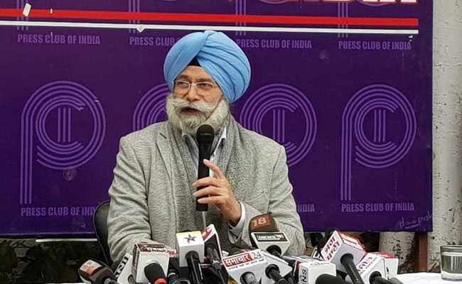 केंद्रीय मंत्री विजय गोयल संग मुलाकात पर AAP छोड़ने वाले एचएस फुल्का बोले- हम अच्छे दोस्त हैं