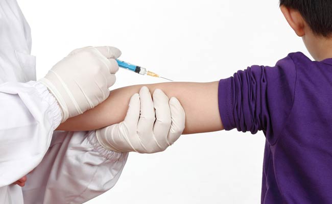 Delhi High Court Defers AAP Government's Vaccination Drive