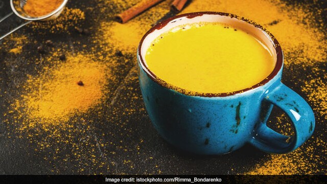 Turmeric milk: Add a pinch of turmeric to a cup of milk and have it at night to sleep well