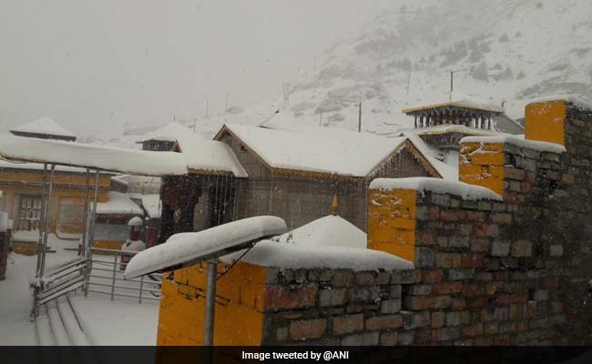 Uttarakhand Receives Heavy Snowfall, Intense Cold Wave In Plains