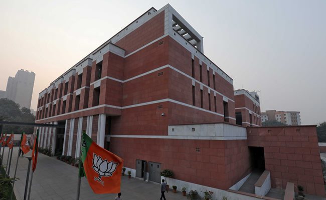 2 Ex- Samajwadi Party Leaders Surendra Nagar, Sanjay Seth, Join BJP