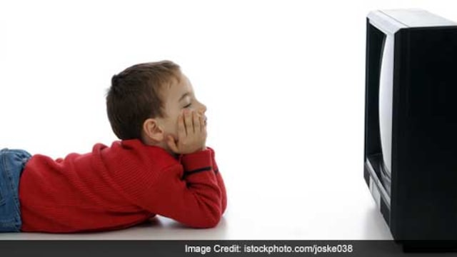 Children spend nearly an hour and a half in front of a screen during weekdays