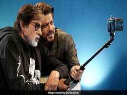 <i>Badla</i>: Seen This Selfie Of 'Producer' Shah Rukh Khan And 'Employed' Amitabh Bachchan Yet? <i>Badla</i>: Seen This Selfie Of 'Producer' Shah Rukh Khan And 'Employed' Amitabh Bachchan Yet?