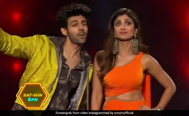 शिल्पा शेट्टी ने कार्तिक आर्यन को देखा तो आई अक्षय कुमार की याद, बोलीं- 'ये खबर छपवा दो...' - देखें Video