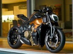 Naked Ducati Panigale V4 Unveiled
