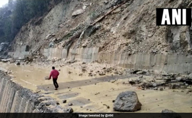 School, Colleges In Himachal's Kullu To Be Shut Over Snowfall, Hailstorm