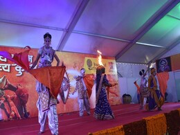 प्रयागराज के कुंभ में झारखंड का पैवेलियन बना आकर्षण का केंद्र प्रयागराज के कुंभ में झारखंड का पैवेलियन बना आकर्षण का केंद्र