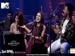 नेहा कक्कड़ ने भाई-बहन संग 'कोका-कोला तू...' गाने से बनाया ऐसा माहौल, Video खूब हो रहा वायरल नेहा कक्कड़ ने भाई-बहन संग 'कोका-कोला तू...' गाने से बनाया ऐसा माहौल, Video खूब हो रहा वायरल