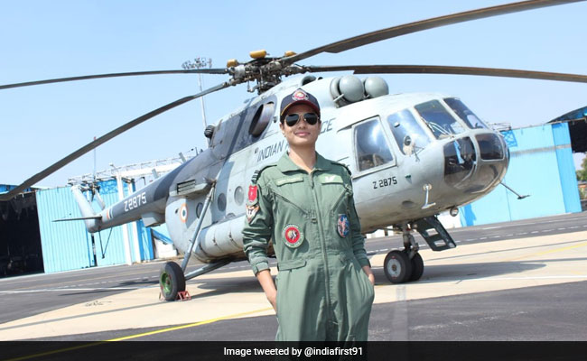 हिना जायसवाल ने रचा इतिहास, बनीं भारतीय वायु सेना की पहली महिला फ्लाइट इंजीनियर