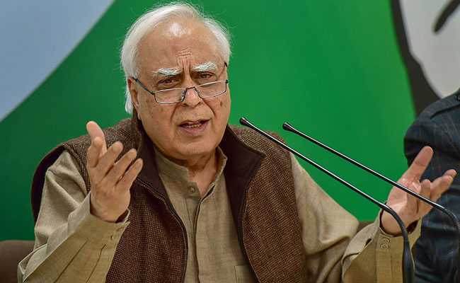 "Everything Odd, Nothing Even": Kapil Sibal Quotes Delhi Scheme At Kashmir Hearing