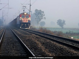 भारतीय रेलवे ने पिछले 10 साल में कबाड़ से कमाए 35 हजार करोड़ रुपये, RTI में हुआ खुलासा भारतीय रेलवे ने पिछले 10 साल में कबाड़ से कमाए 35 हजार करोड़ रुपये, RTI में हुआ खुलासा