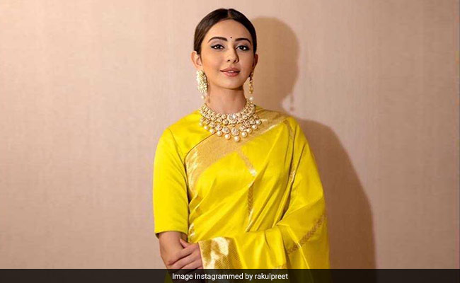 बॉलीवुड एक्ट्रेस रकुल प्रीत सिंह ने छात्रों को लेकर किया ट्वीट, बोलीं- मेरा दिल रो रहा है और...