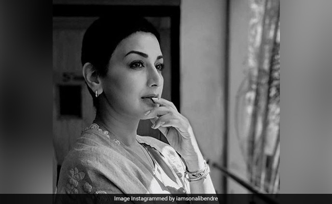 Sonali Bendre's Powerful Message On World Cancer Day Deserves Everyone's Attention