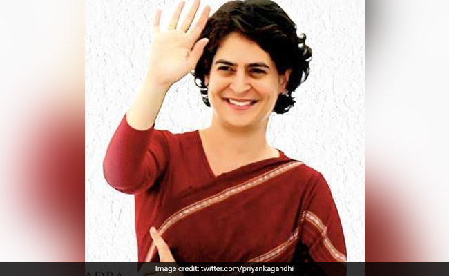 प्रियंका गांधी के Twitter हैंडल पर 1 महीने बाद 'चहचहाहट' शुरू, कांग्रेस महासचिव ने किया यह Tweet