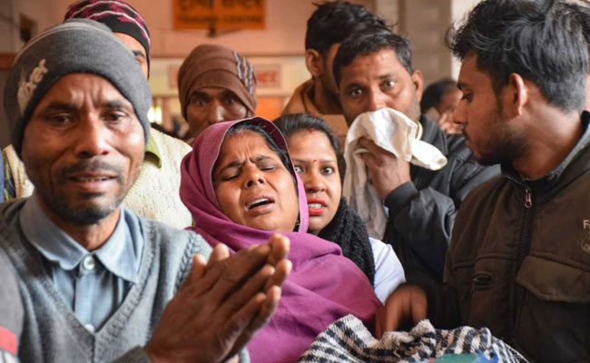 क्या उत्तर प्रदेश और उत्तराखंड में 72 मौतों का इंतजार कर रही थीं सरकारें? कहां है विपक्ष