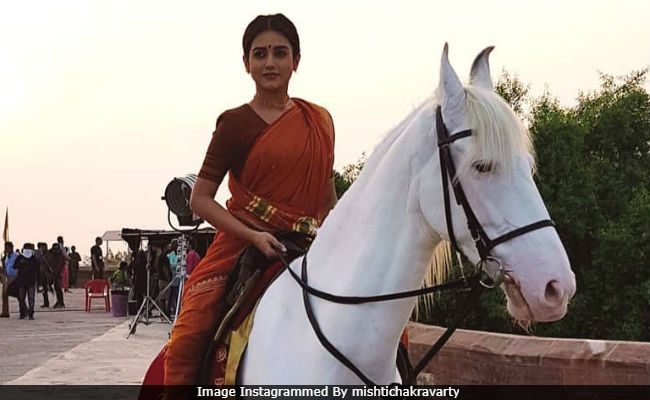 "Krish Wanted To Come Back But Wasn't Welcomed On <i>Manikarnika</i> Sets": Kangana Ranaut's Co-Star Mishti