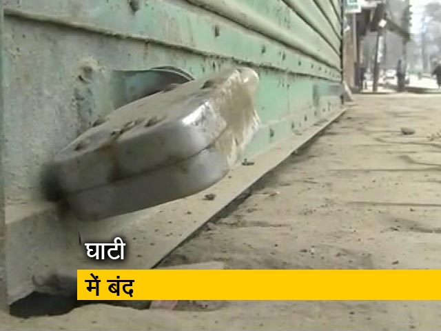 जम्मू में कर्फ्यू बरकरार, इंटरनेट सेवाएं भी बधित