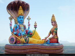 Mauni Amavasya 2019: मौनी अमावस्या का शुभ मुहूर्त, पूजा विधि, मंत्र, कुंभ में शाही स्नान का महत्व, क्यों इस दिन रहते हैं मौन Mauni Amavasya 2019: मौनी अमावस्या का शुभ मुहूर्त, पूजा विधि, मंत्र, कुंभ में शाही स्नान का महत्व, क्यों इस दिन रहते हैं मौन