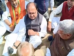 On Video, BJP Leaders Asked To Remove Shoes By Soldier's Angry Relatives On Video, BJP Leaders Asked To Remove Shoes By Soldier's Angry Relatives