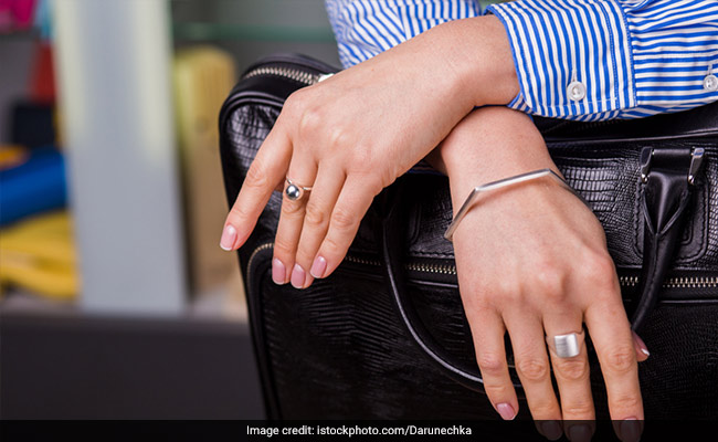5 Sterling Silver Bracelets Under Rs 3,000 To Glam Up In