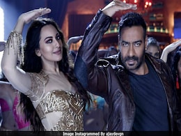 <i>Total Dhamaal</i>'s <i>Mungda</i>: Sonakshi Sinha And Ajay Devgn Rock This Redux; Akshay Kumar Is A Fan <i>Total Dhamaal</i>'s <i>Mungda</i>: Sonakshi Sinha And Ajay Devgn Rock This Redux; Akshay Kumar Is A Fan