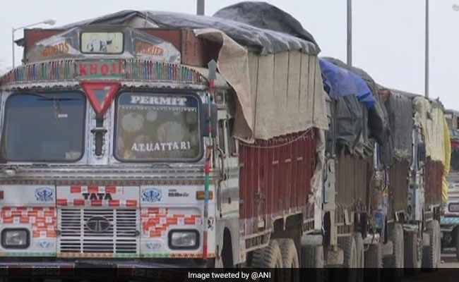 पुलवामाः आतंकी हमले के बाद अटारी-वाघा सीमा से माल का आयात बंद, अब उठी यह मांग