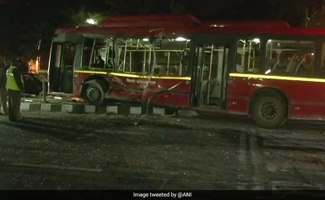 1 Dead, 15 Injured After Truck-Bus Collision In Delhi
