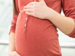 Stomach (Abdominal) pain in pregnancy: क्यों होता है गर्भावस्था में पेट में दर्द या क्रेम्पस? क्या हैं कारण और इलाज Stomach (Abdominal) pain in pregnancy: क्यों होता है गर्भावस्था में पेट में दर्द या क्रेम्पस? क्या हैं कारण और इलाज
