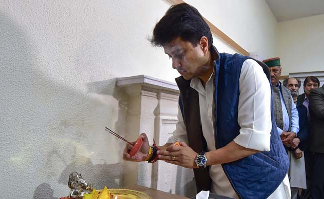 With 'Ganesh Pooja', Jyotiraditya Scindia Takes Over As Congress General Secretary