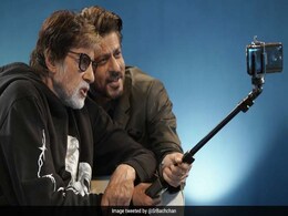 अमिताभ बच्चन ने कहा, 'प्रोड्यूसर को पकड़कर मारना चाहिए' तो उड़ गए शाहरुख खान के होश, देखें Video अमिताभ बच्चन ने कहा, 'प्रोड्यूसर को पकड़कर मारना चाहिए' तो उड़ गए शाहरुख खान के होश, देखें Video