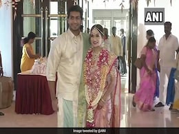 Soundarya Rajinikanth Marriage: सौंदर्या की शादी में Thalaivar का दिखा अनोखा अंदाज, Video और Photo हुईं वायरल Soundarya Rajinikanth Marriage: सौंदर्या की शादी में Thalaivar का दिखा अनोखा अंदाज, Video और Photo हुईं वायरल