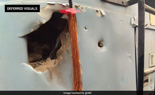 Top 5 News: जम्मू-कश्मीर में आतंकी हमले में 8 जवान शहीद, शिवपाल यादव ने फोन किया तो प्रियंका बोलीं- अभी समय नहीं