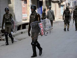 जम्मू में आज स्कूल और कॉलेज रहेंगे बंद, सुबह 6 बजे से धारा 144 होगी लागू जम्मू में आज स्कूल और कॉलेज रहेंगे बंद, सुबह 6 बजे से धारा 144 होगी लागू