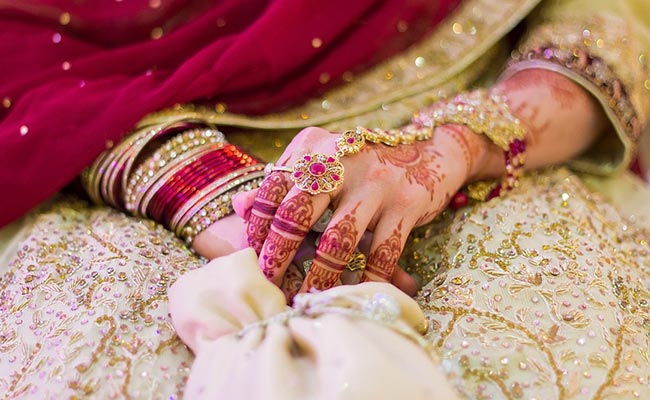 Married Girls In India In Age Group 15-19 Years Down 51 Per Cent: Report