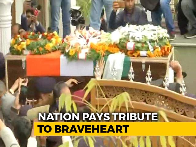 Officer Was To Come Home For Wedding. Now, "Amar Rahe" At Final Journey