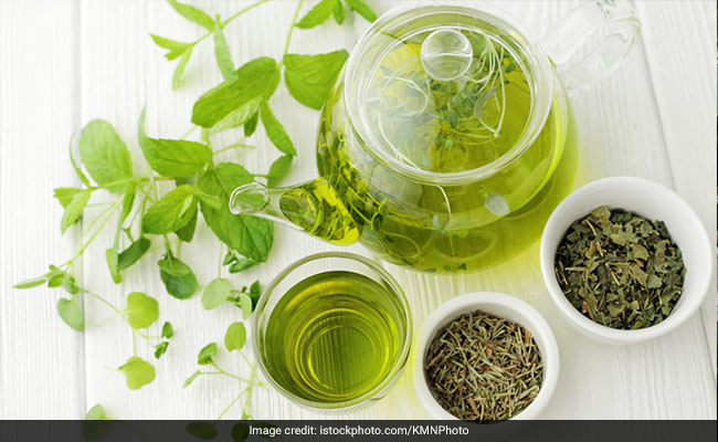 Green tea for skin: Green tea leaves can be used for making face packs for better skin