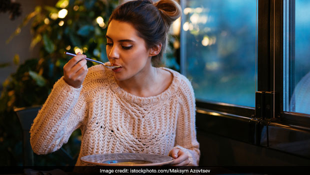 Weight Loss: Eating This Way Can Trick Your Brain Into Feeling Full!