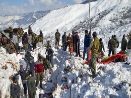 7 Dead, 3 Rescued After Avalanche In Jammu And Kashmir's Kulgam 7 Dead, 3 Rescued After Avalanche In Jammu And Kashmir's Kulgam