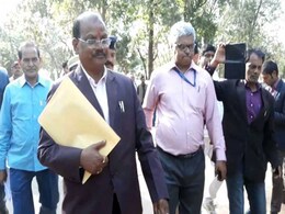 झारखंड : छह बागी विधायकों के मामले में स्पीकर का फैसला, JVM का BJP में विलय सही झारखंड : छह बागी विधायकों के मामले में स्पीकर का फैसला, JVM का BJP में विलय सही