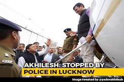 "Don't Touch Me," Akhilesh Yadav, Stopped At Airport, Tells Official "Don't Touch Me," Akhilesh Yadav, Stopped At Airport, Tells Official