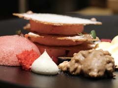 Rose Berry Valentine Forest