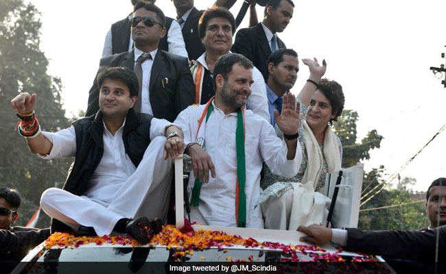 राहुल ने रैली में लगवाए 'चौकीदार चोर है' के नारे, ज्योतिरादित्य बोले- सरकार जाने को है, बदलाव आने को है, देखें VIDEO