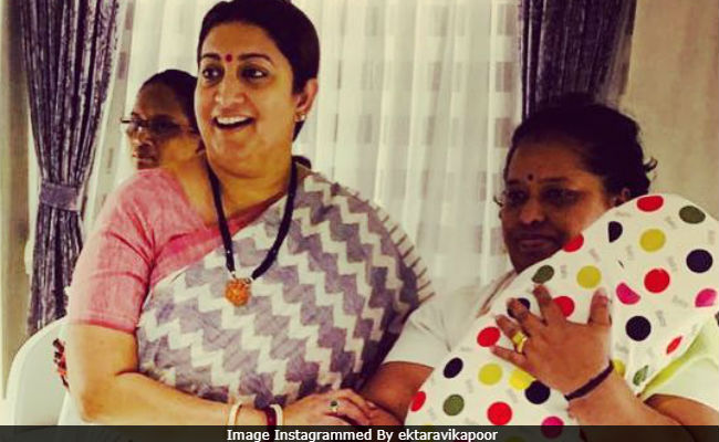 Smriti Irani Features In Ekta Kapoor's '<i>Maasi</i> Special' Album Of Son Ravie