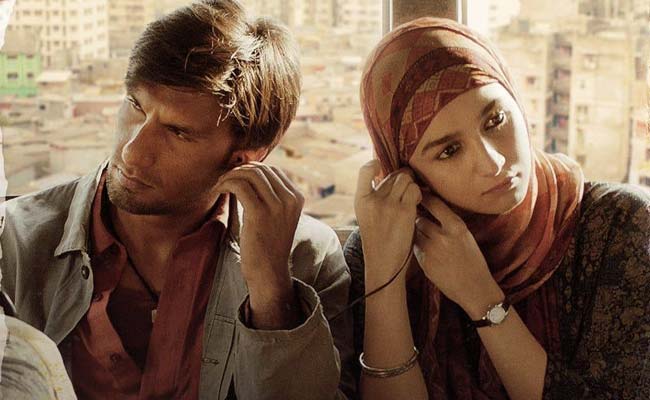 Gully Boy Box Office Collection Day 4: रणवीर सिंह की 'गली बॉय' का बॉक्स ऑफिस पर जलवा, कमाए इतने करोड़