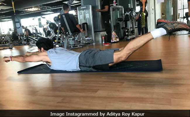 Aditya Roy Kapur's Work-Out Pic Comes With One Helluva Caption