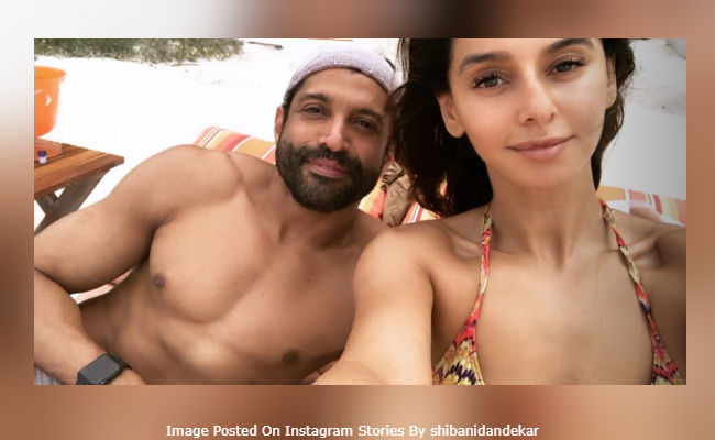 Pics From Farhan Akhtar And Girlfriend Shibani Dandekar's Beach Vacay