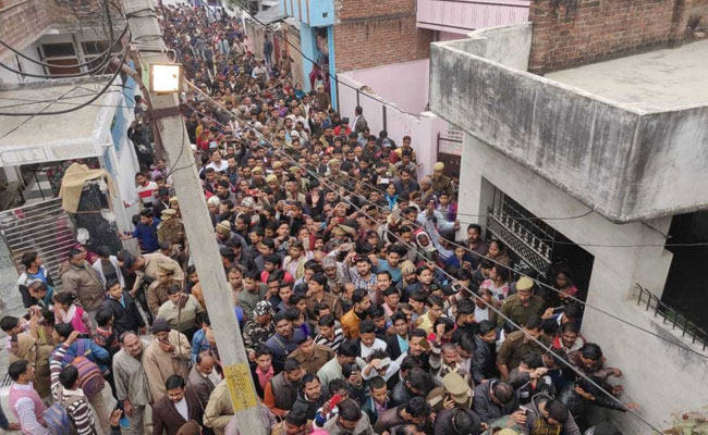 Pulwama Terror Attack Updates: पाकिस्‍तान से आयात होने वाली सभी वस्‍तुओं पर लगेगा 200 फीसदी का सीमा शुल्‍क